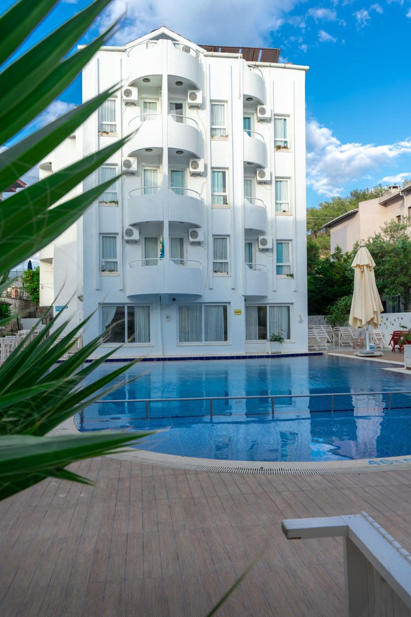 Otel Yeni Cesme Bagian luar foto